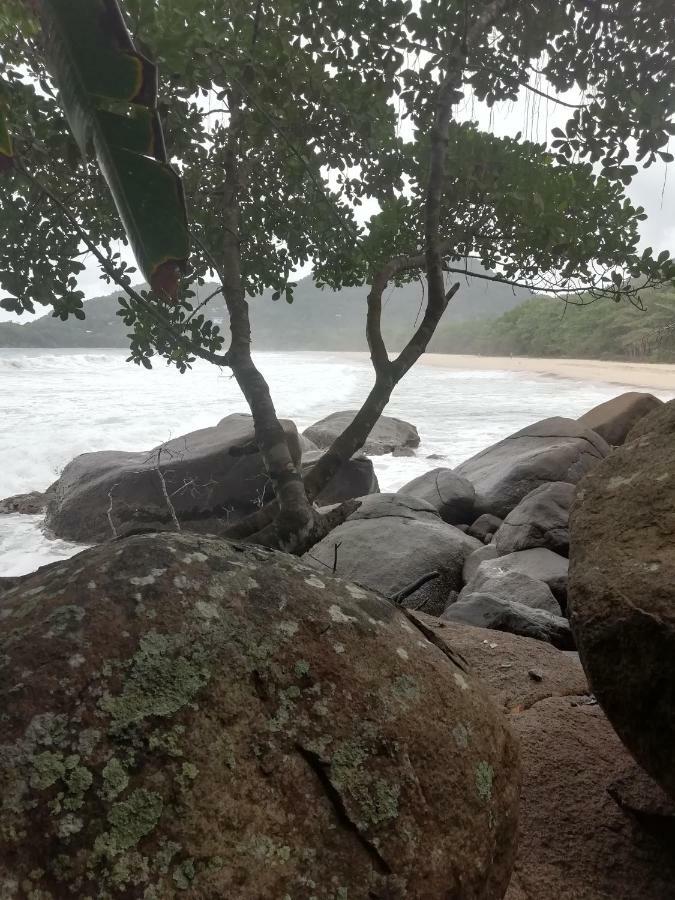 Villa Felix Suites E Chales Ubatuba Exterior photo