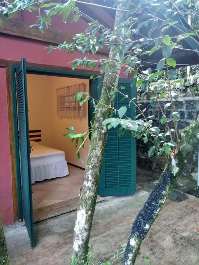 Villa Felix Suites E Chales Ubatuba Exterior photo